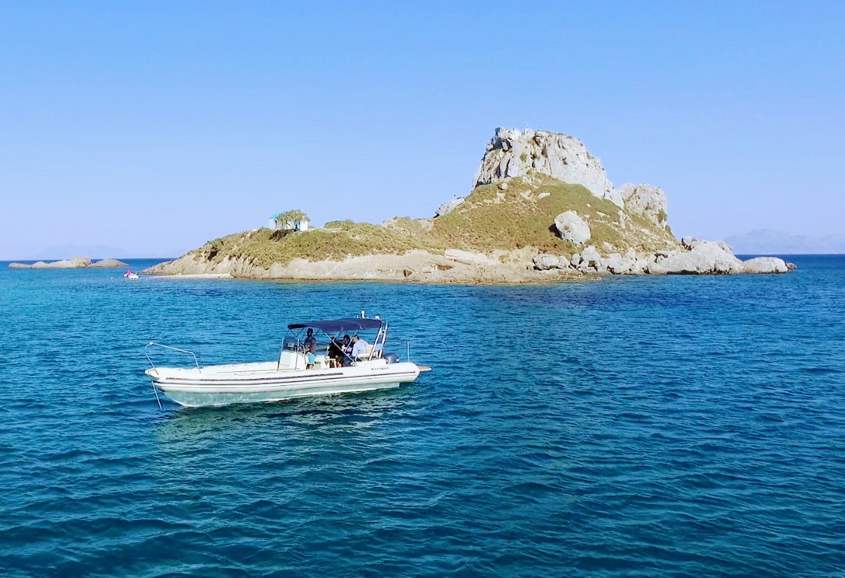 BLUE ZONE KOS 2 (4h): 10:00 AM - 2:00 PM OR 2:30 PM - 6:30 PM / Max. 9 PEOPLE / LOCATION: PORT OF KOS